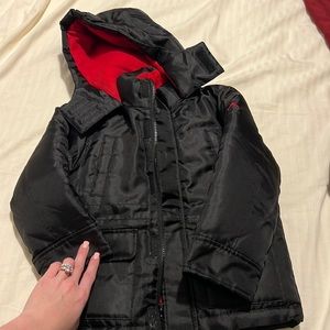 Boys winter puffy jacket 4T. Nwot